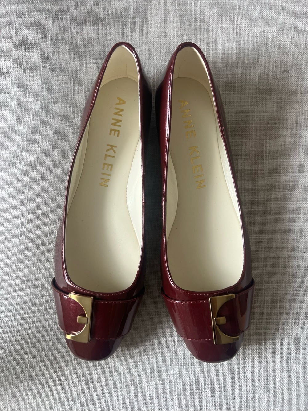 Anne Klein Burgundy Ballet Flats, size   8.5, gold detail office casual dressy